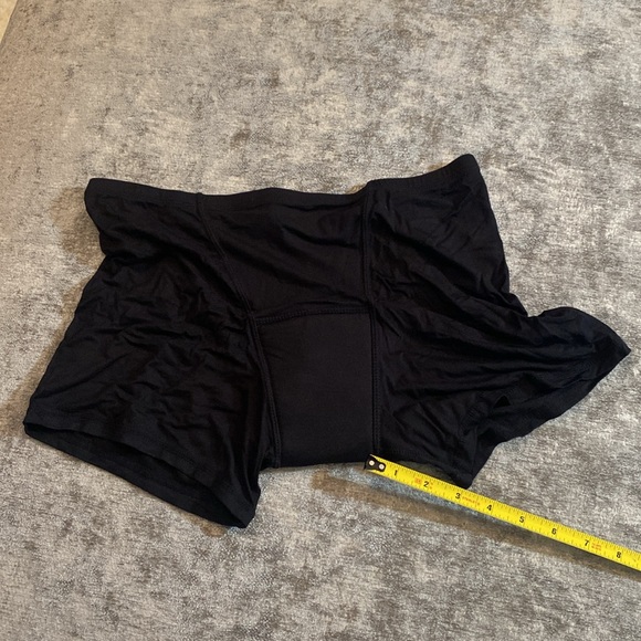Ruby Boyshorts with Leak-Proof Protection. Size Medium. Black. {1026} - Picture 7 of 7